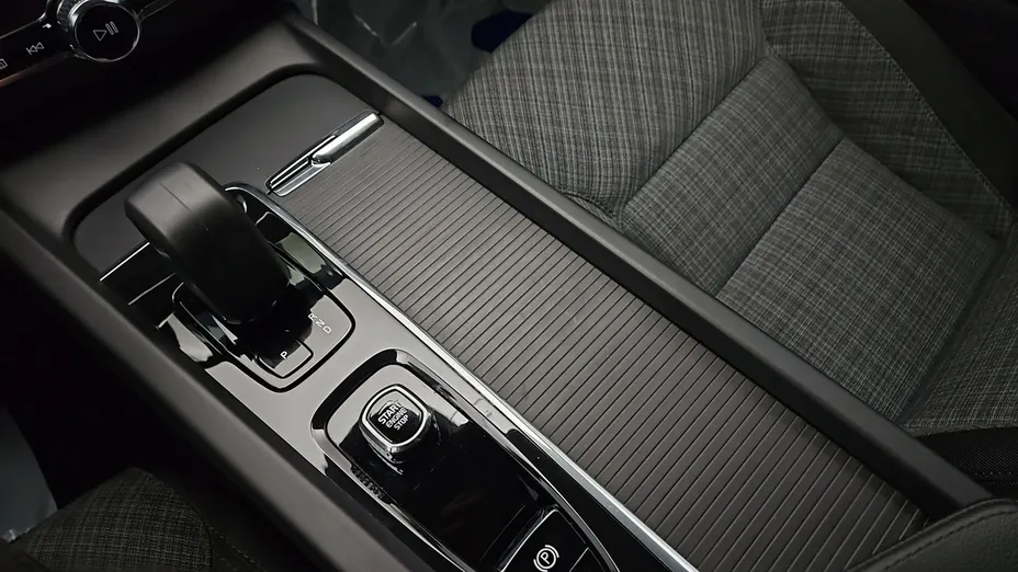 VOLVO XC60 -