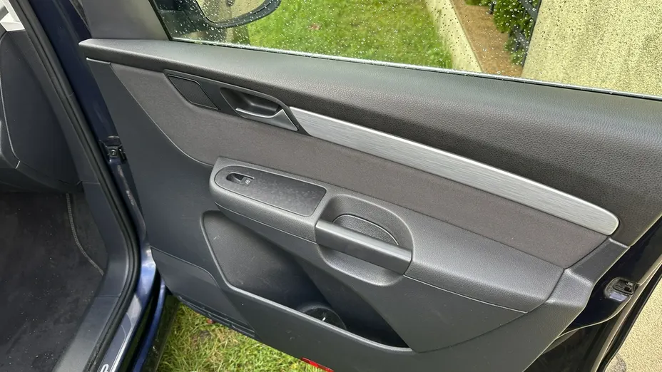 VOLKSWAGEN Sharan -