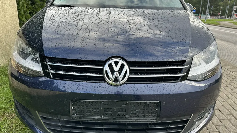 VOLKSWAGEN Sharan -