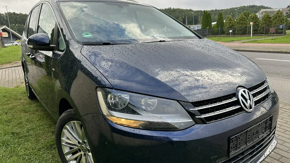 VOLKSWAGEN Sharan -