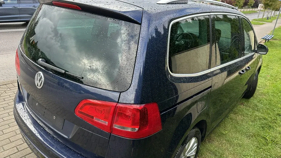 VOLKSWAGEN Sharan -