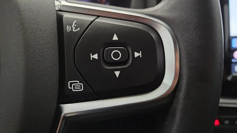 VOLVO XC60 -