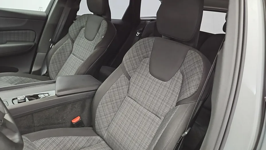 VOLVO XC60 -