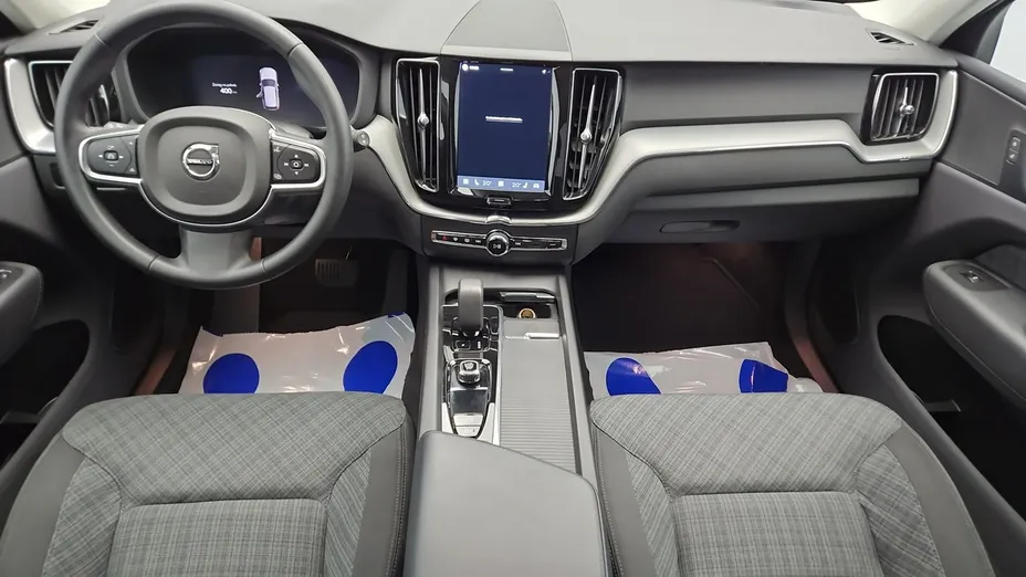 VOLVO XC60 -