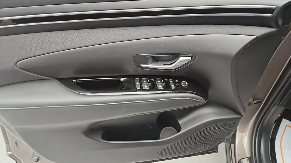 HYUNDAI Tucson -