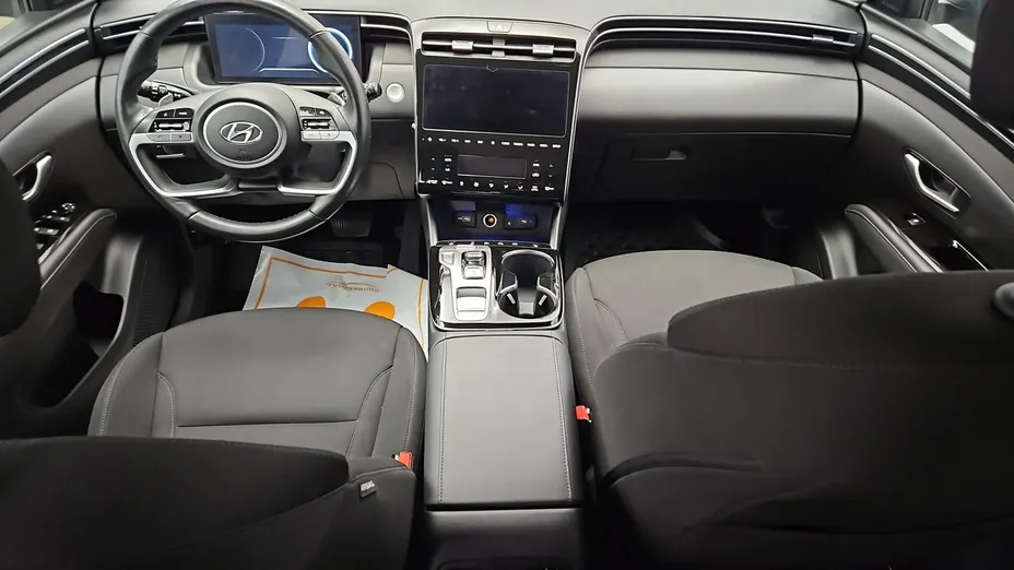 HYUNDAI Tucson -