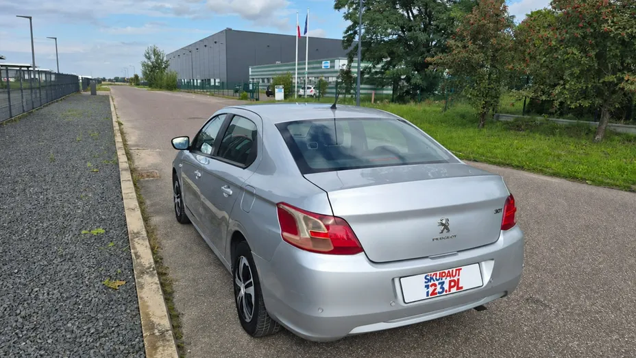 PEUGEOT 301 -