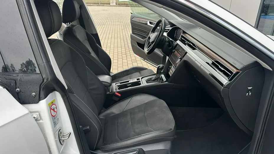 VOLKSWAGEN Arteon -