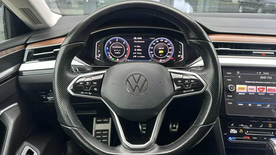 VOLKSWAGEN Arteon -