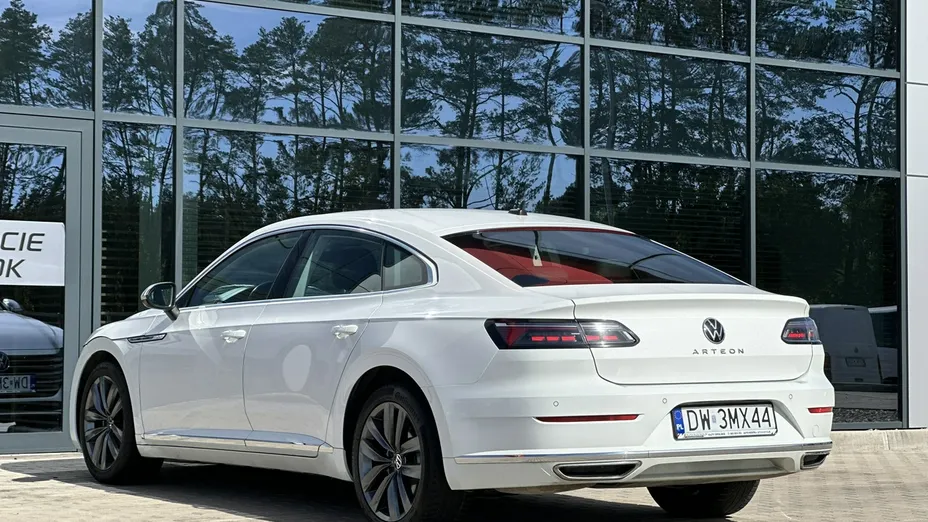 VOLKSWAGEN Arteon -