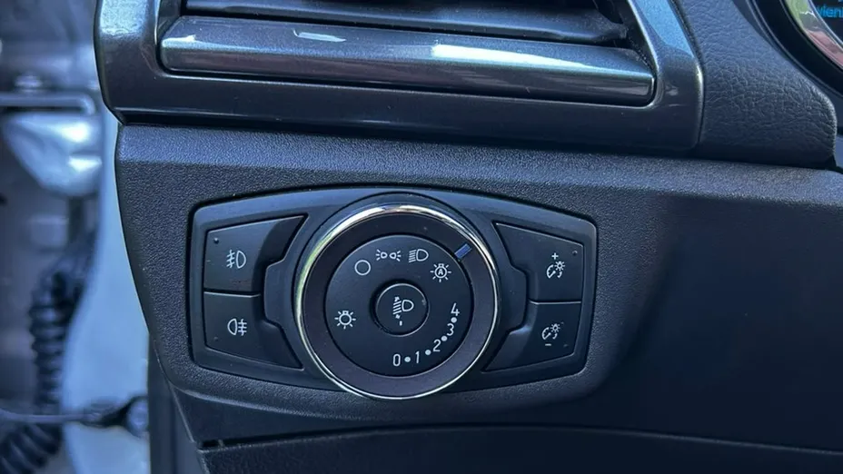 FORD Mondeo -