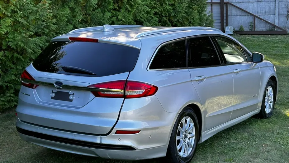 FORD Mondeo -