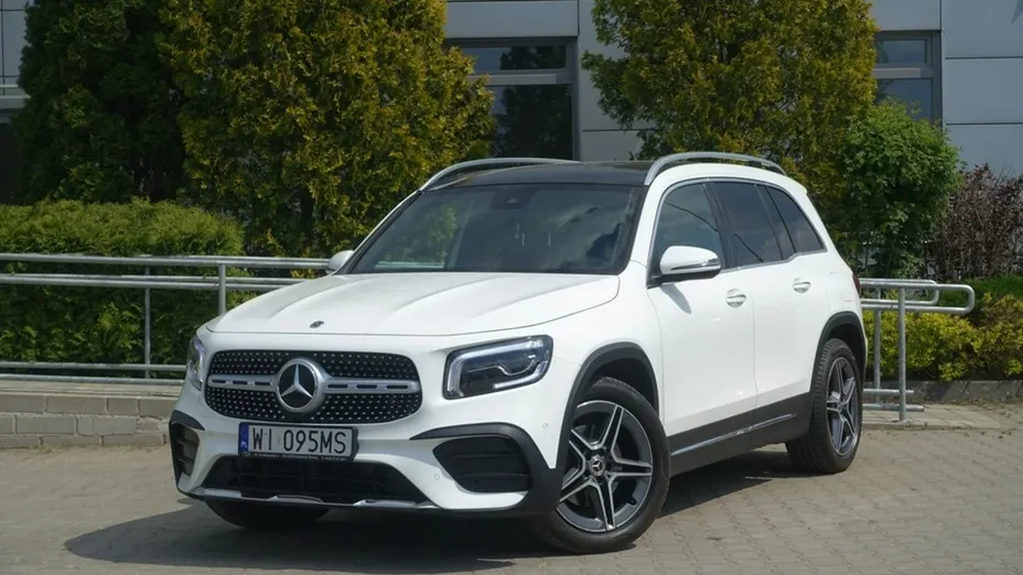 MERCEDES-BENZ GLB -