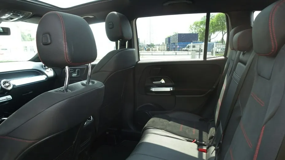 MERCEDES-BENZ GLB -