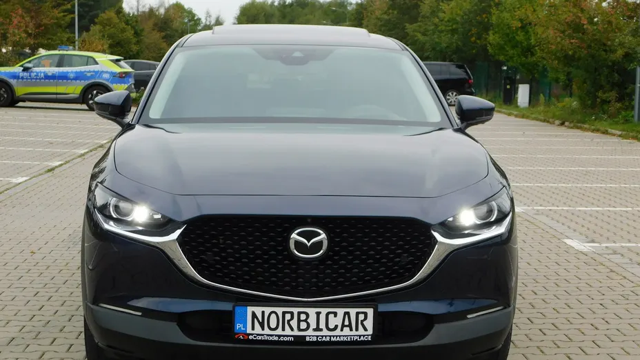 MAZDA CX-30 -