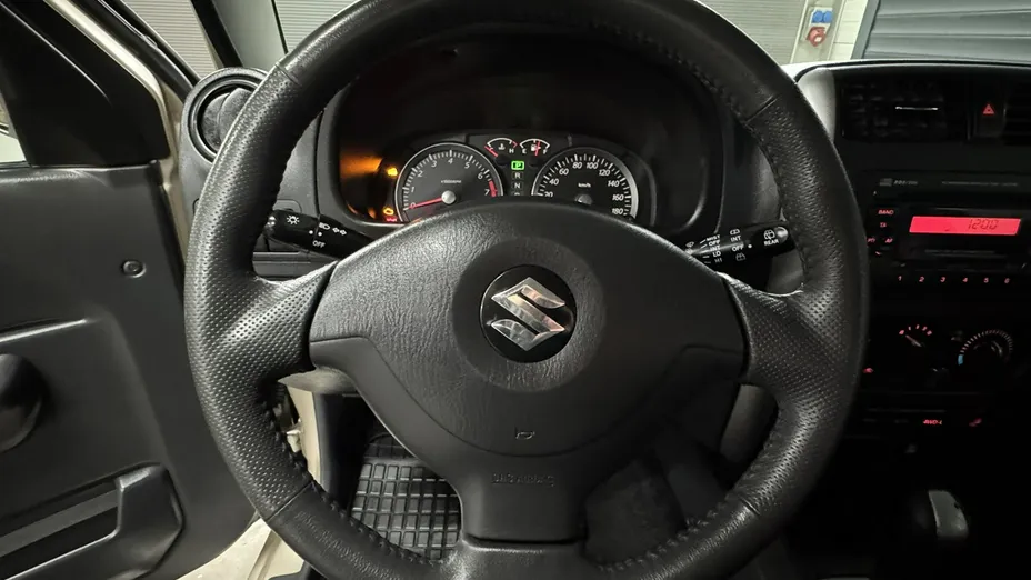 SUZUKI Jimny -