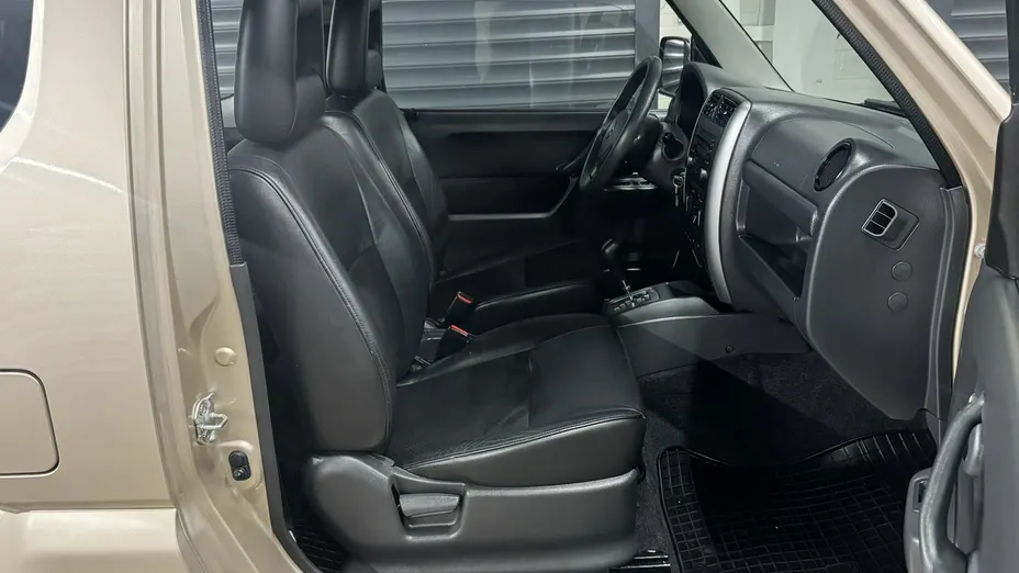 SUZUKI Jimny -