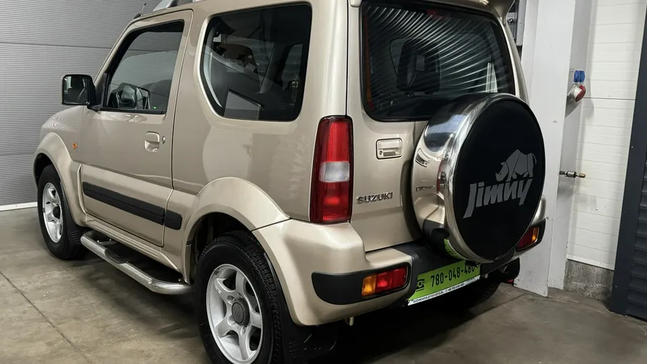 SUZUKI Jimny -