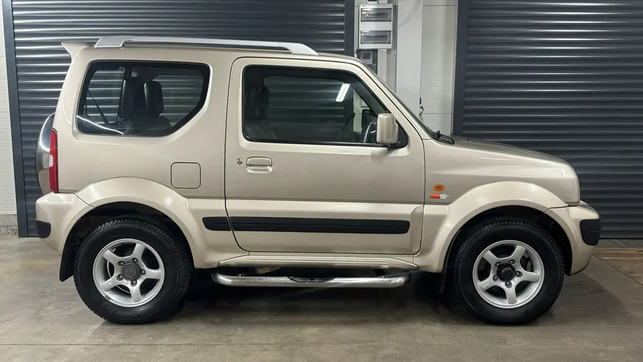 SUZUKI Jimny -