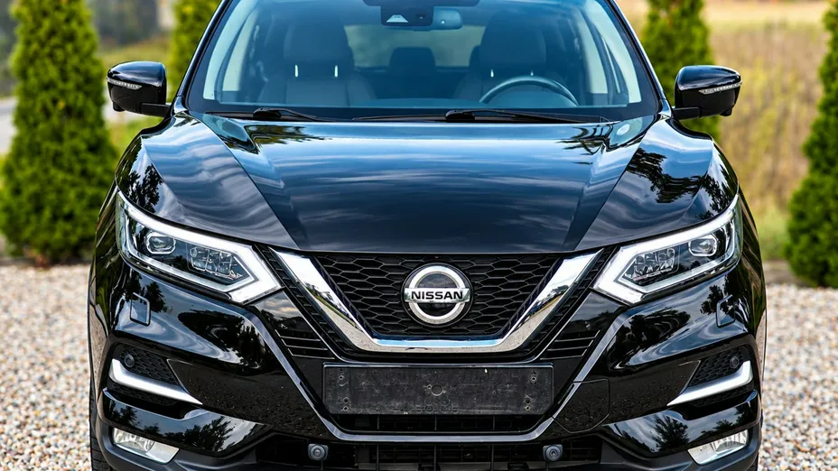 NISSAN Qashqai -