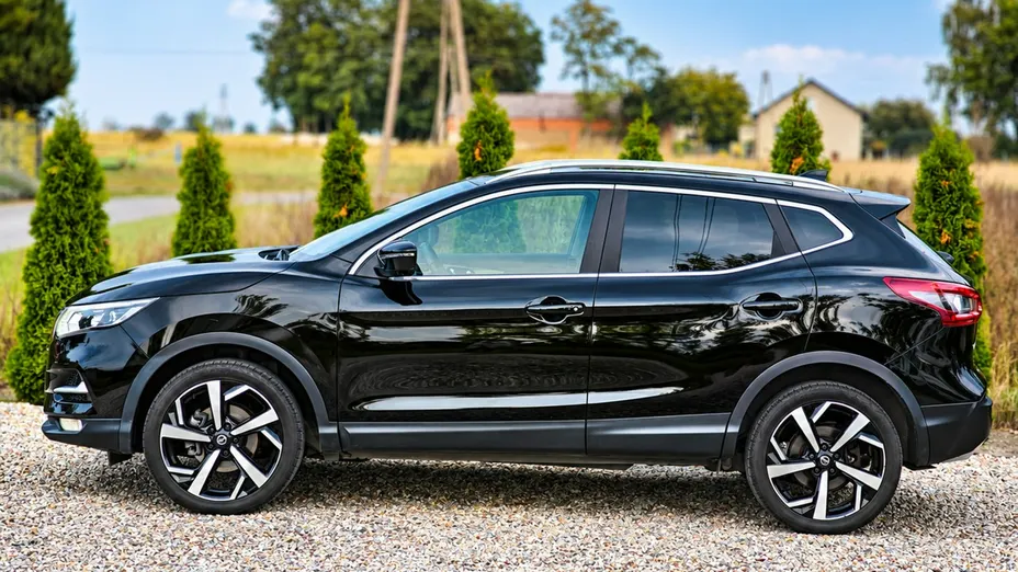 NISSAN Qashqai -