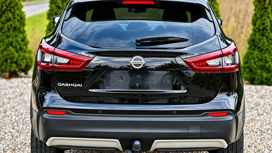 NISSAN Qashqai -