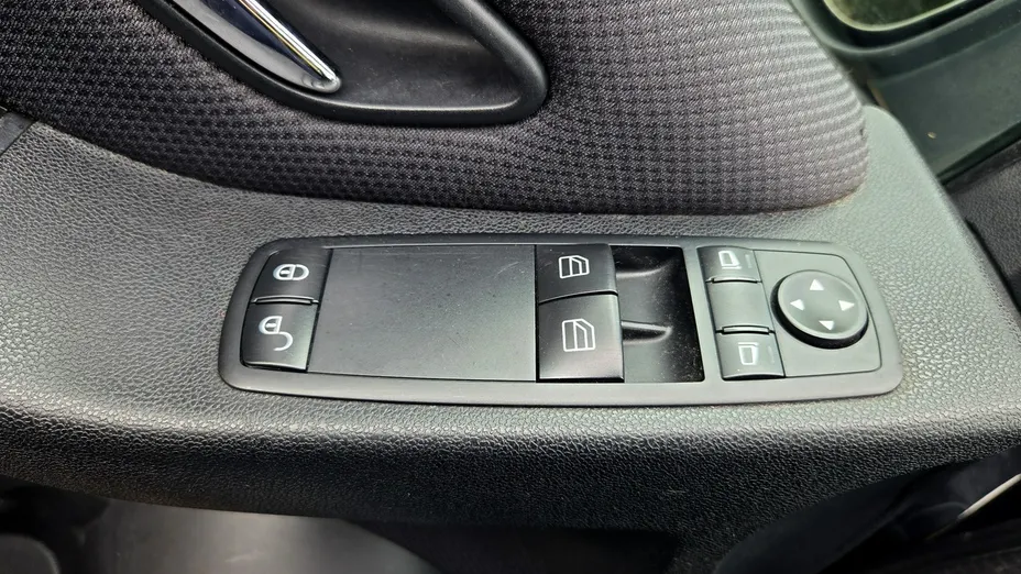 MERCEDES-BENZ A Klasa -
