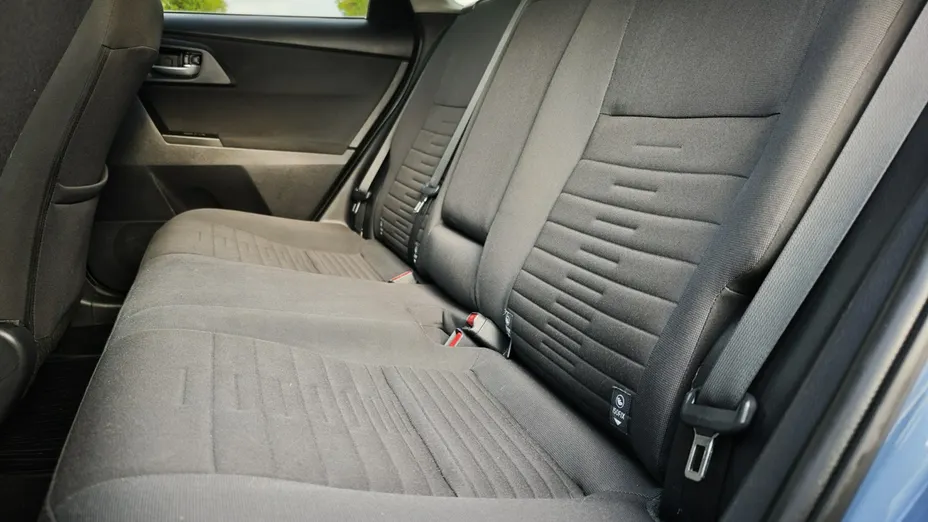 TOYOTA Auris -