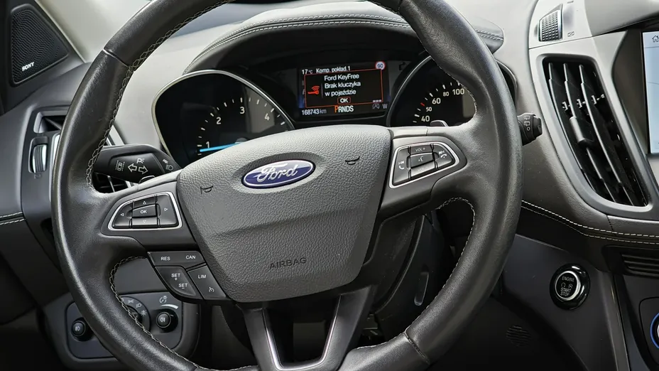 FORD Kuga -