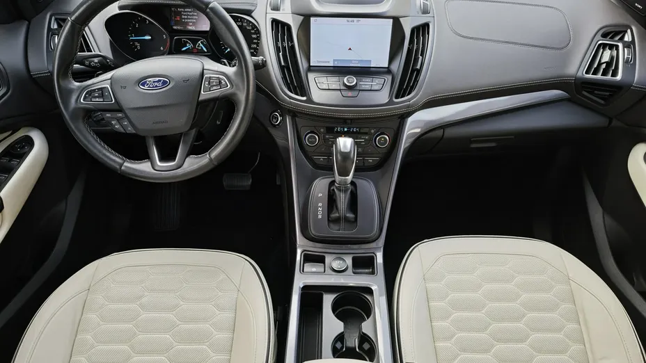 FORD Kuga -