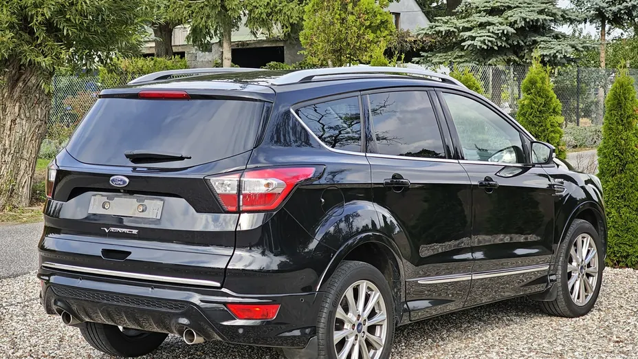 FORD Kuga -