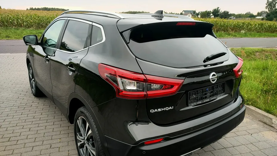 NISSAN Qashqai -