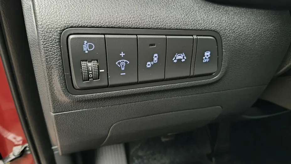 HYUNDAI Tucson -