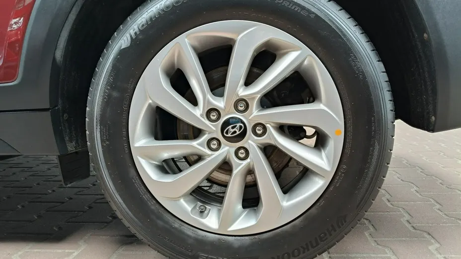 HYUNDAI Tucson -