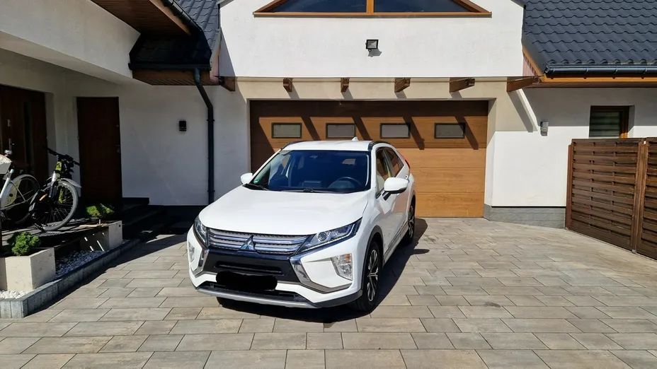 MITSUBISHI Eclipse Cross -
