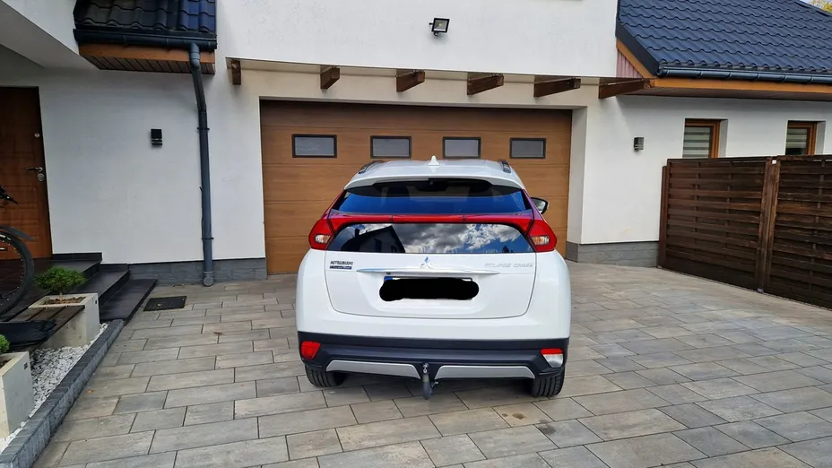 MITSUBISHI Eclipse Cross -