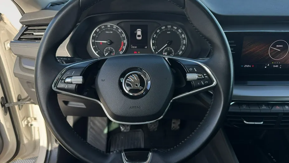 SKODA Octavia -