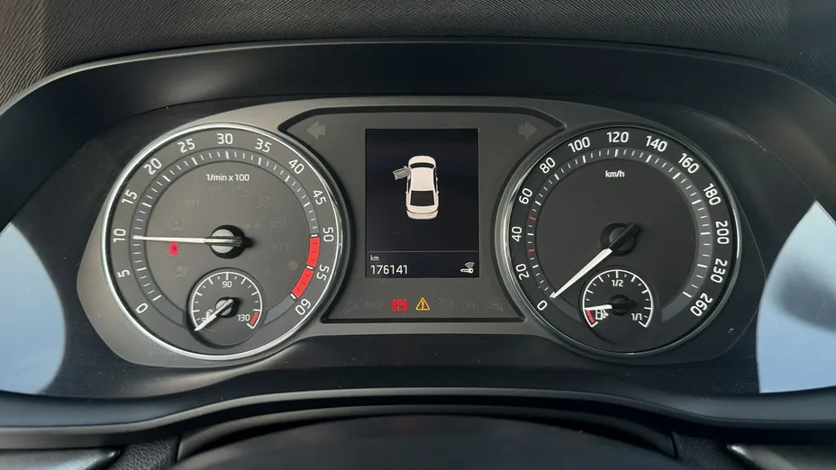 SKODA Octavia -