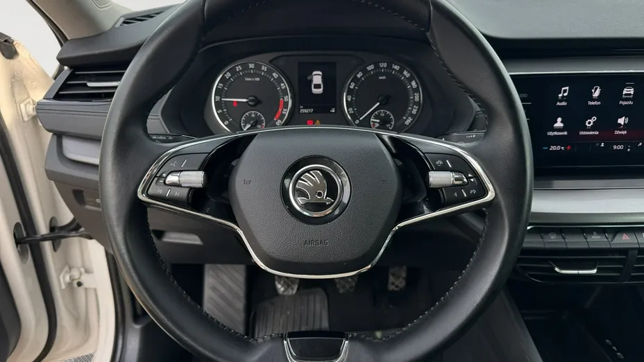 SKODA Octavia -