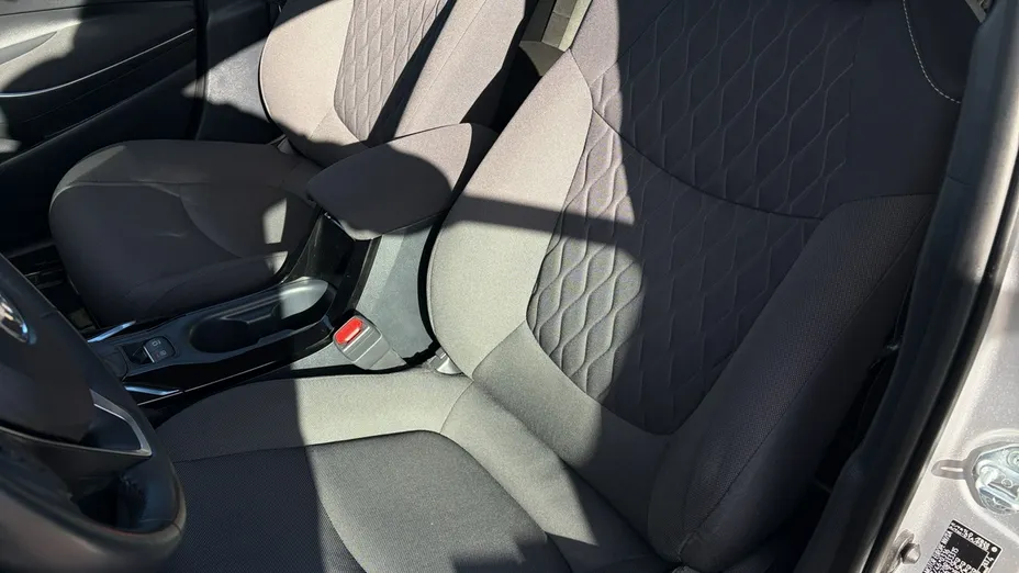 TOYOTA Corolla -