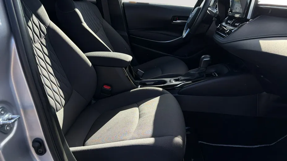 TOYOTA Corolla -