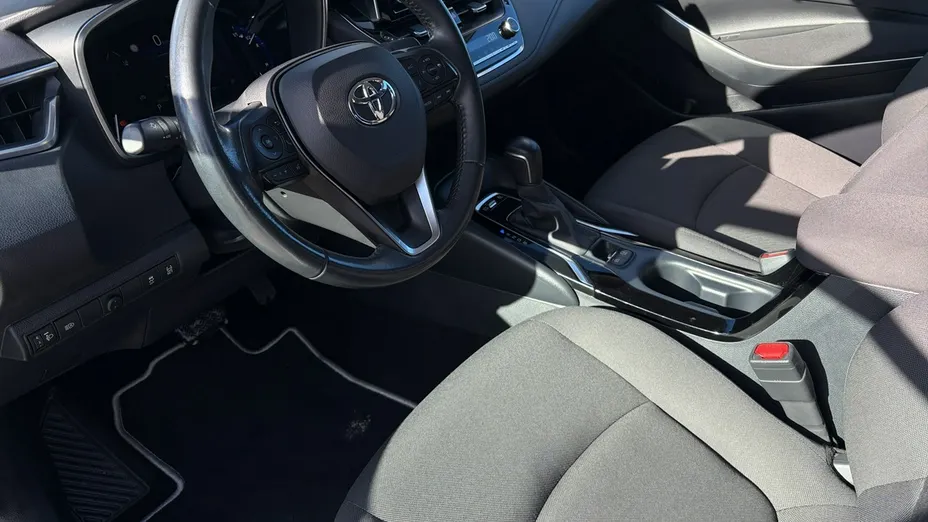 TOYOTA Corolla -