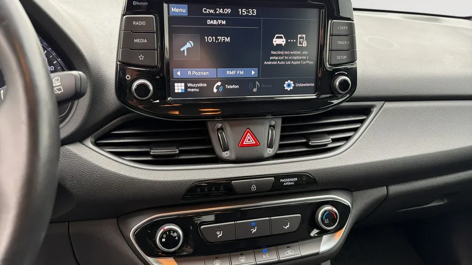 HYUNDAI i30 -