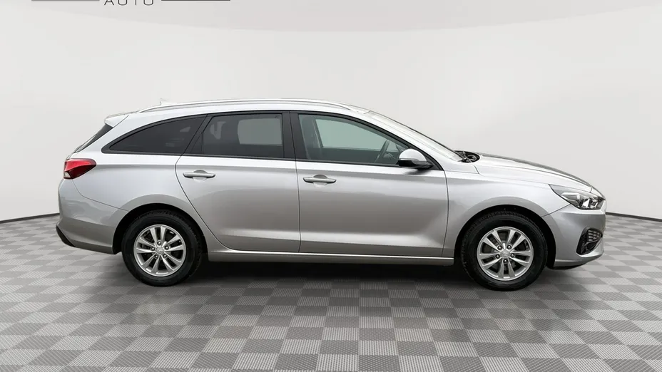 HYUNDAI i30 -