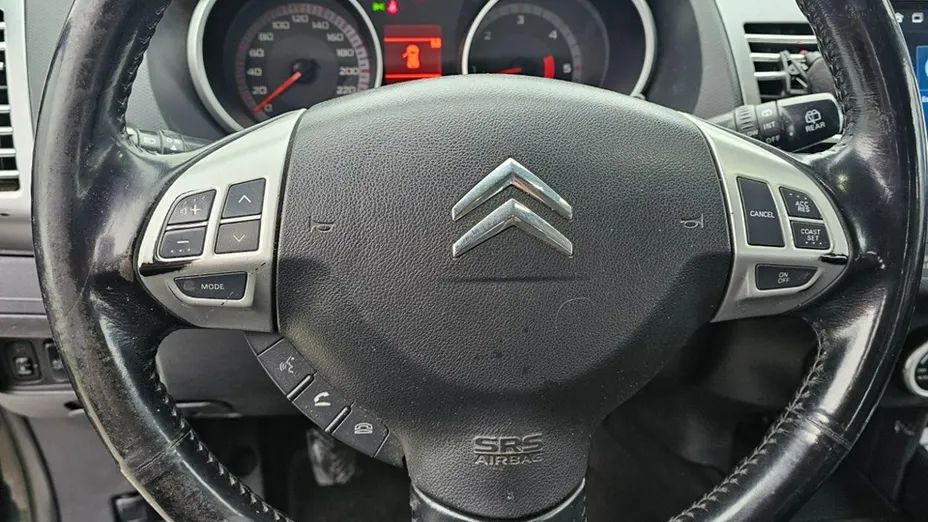 CITROEN C-Crosser -