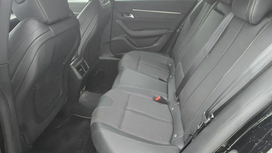 PEUGEOT 508 -