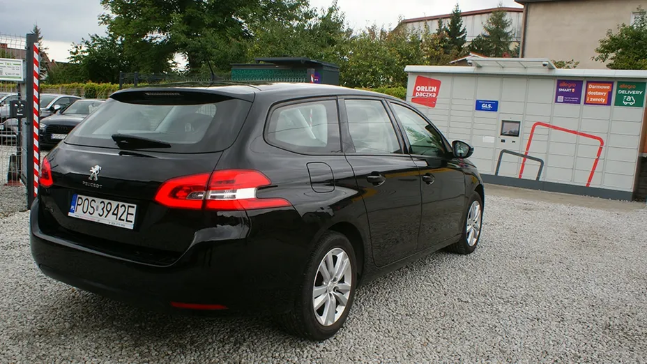PEUGEOT 308 -