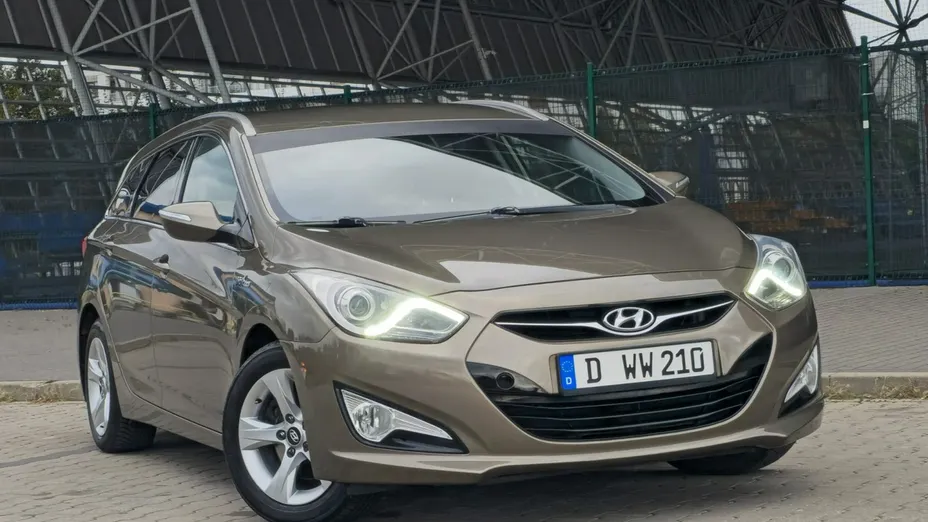 HYUNDAI i40 -