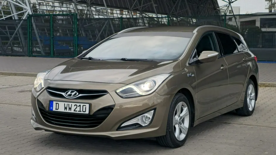 HYUNDAI i40 -