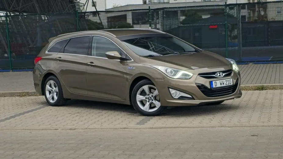 HYUNDAI i40 -